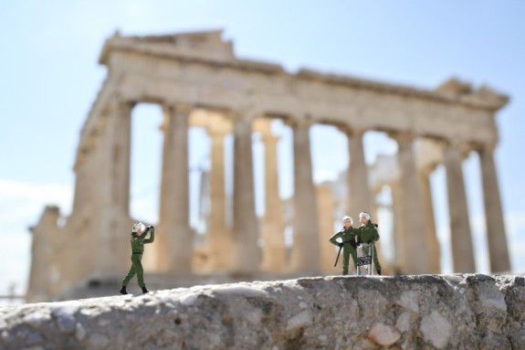 Little People The Tiny Street Art Project By Slinkachu