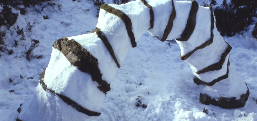 Andy Goldwworthy Snow and Stone Arch, Dumfrieshire, 1986